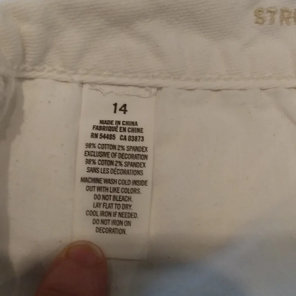 American Eagle white denim shorts - Picture 6 of 7
